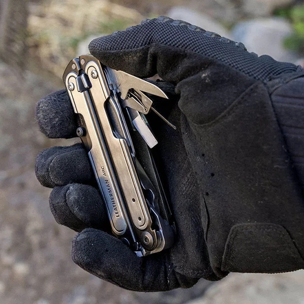 Multitool Leatherman ARC Black DLC & Stainless Steel + Futerał