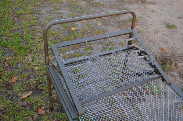 Łóżko Wojskowe Koszarowe Metalowe Bundeswehr Oryginał Demobil BDB