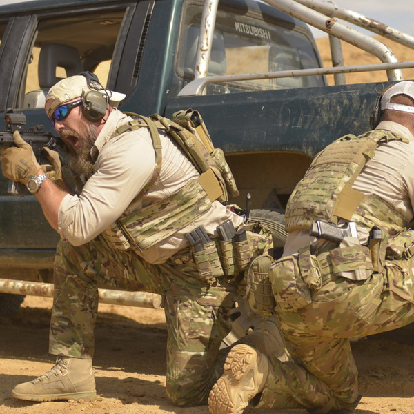 Tactical Vest Spitfire Plate Carrier Direct Action PenCott® BadLands™ (PC-SPTF-CD5-PBL)