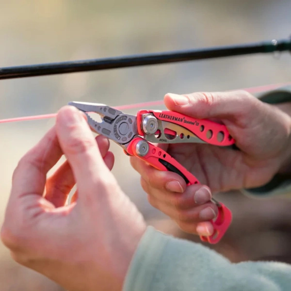 Multitool Leatherman® Skeletool CX Nightshade (833127)