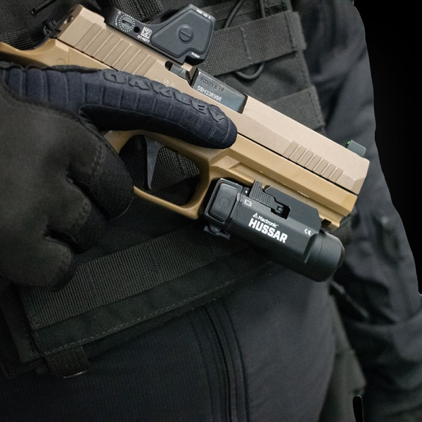 Latarka Do Broni Krótkiej 1050 lm Mactronic (THG0010)