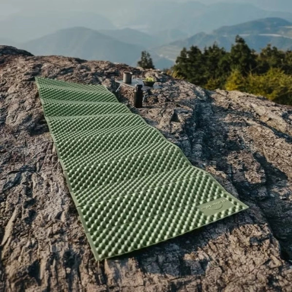 Karimata Składana Egg Crate Folding Mat Single R 1.8  Naturehike Green (CNK2450WS044)