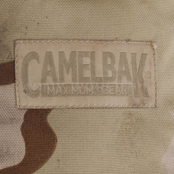 System Hydracyjny 2l CamelBak® + Pokrowiec 3-Color Oryginał Demobil BDB